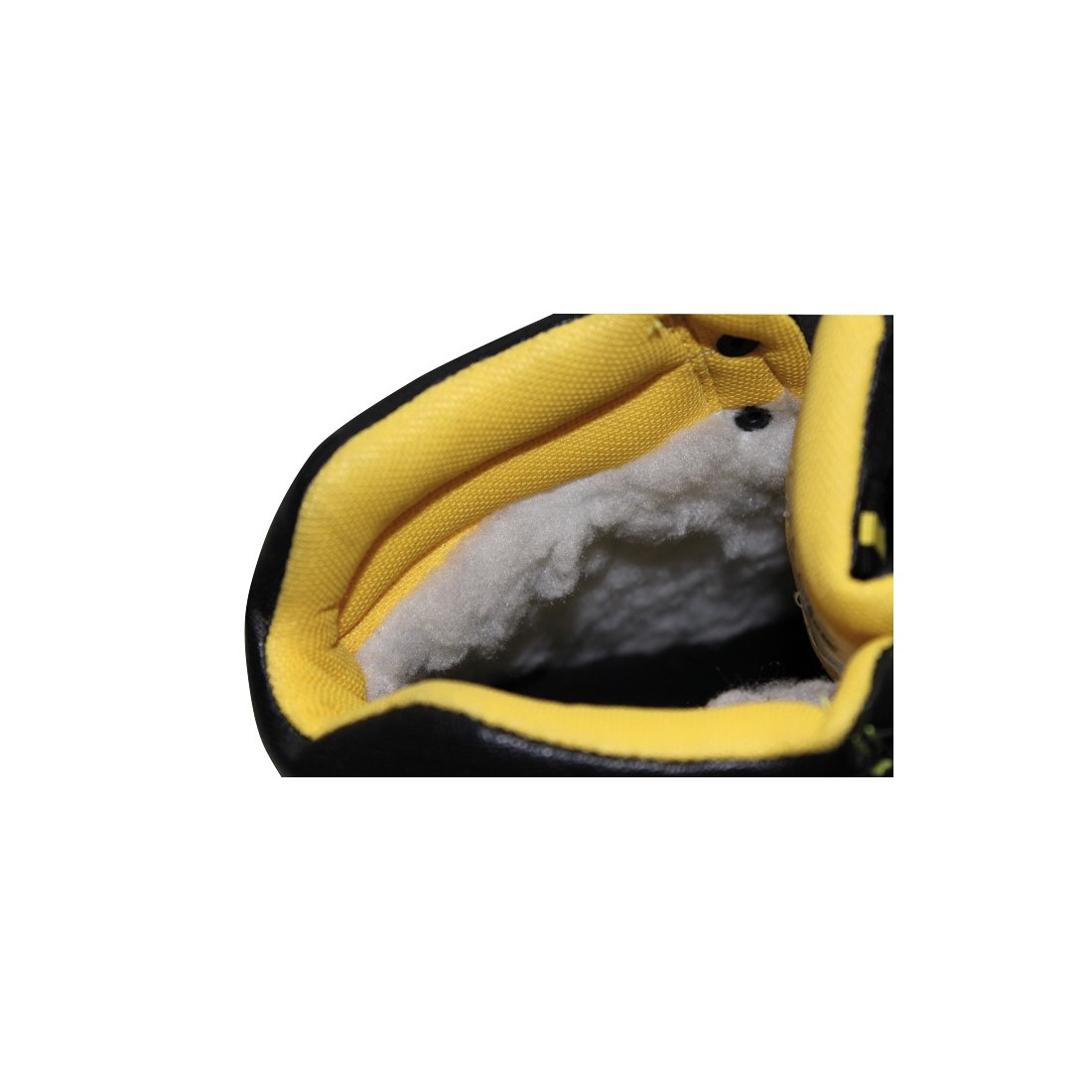 BK TPU MF S3 CI SRC mag.bakancs 38 fek