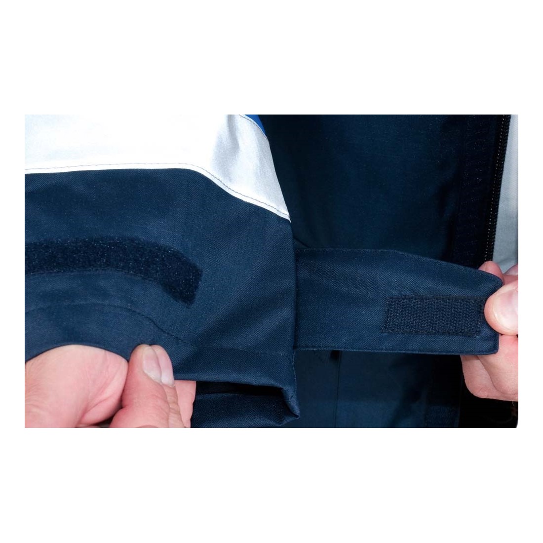 DUFFEL kab&aacute;t navy S