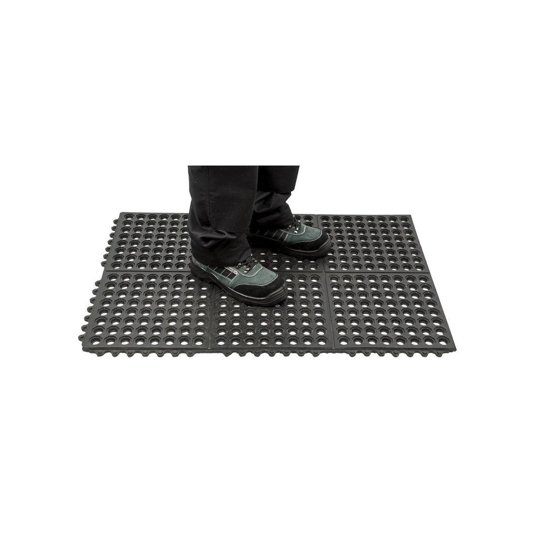 Erős&iacute;tett &aacute;ll&aacute;sk&ouml;nny&iacute;tő szőnyeg